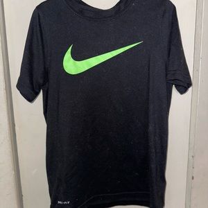 Kids Nike T-shirt Size Small.